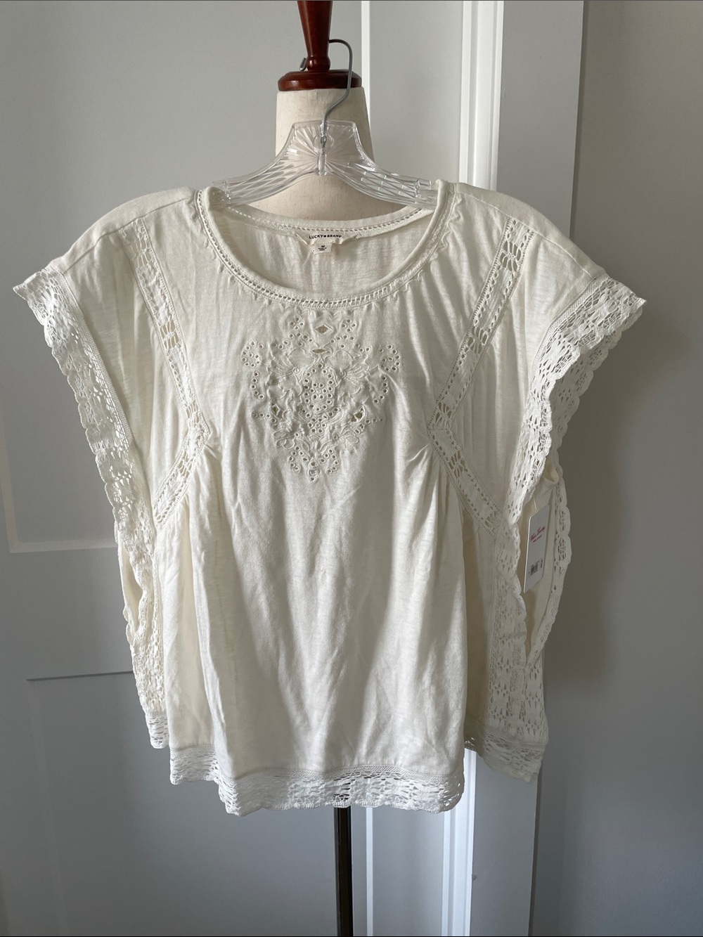 Lucky Brand Cream Lace-Trim Embroidered Blouse